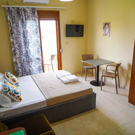 Kalpazo Kaja Garden Apartment Golem (Tirana)