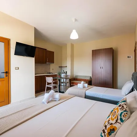 Kalpazo Kaja Garden Apartamento Golem (Tirana)