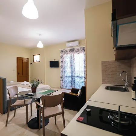 Kalpazo Kaja Garden Apartamento Golem (Tirana)