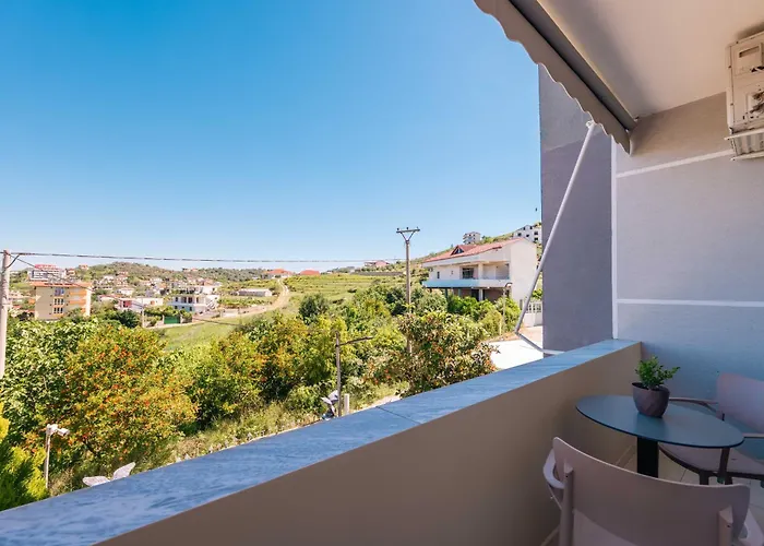 Kalpazo Kaja Garden Appartement Golem (Tirana)